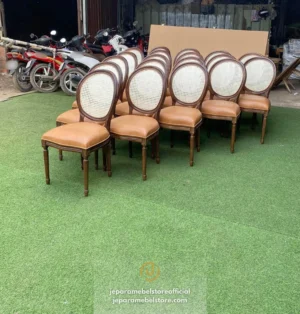 Kursi makan Klasik Jati Teak Brown Kombinasi Rotan Jepara jeparamebelstore.com